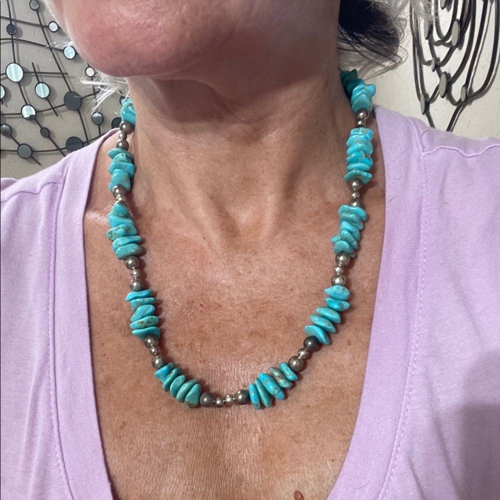 native American Indian sterling silver and Turquoise cluster Beaded Necklace